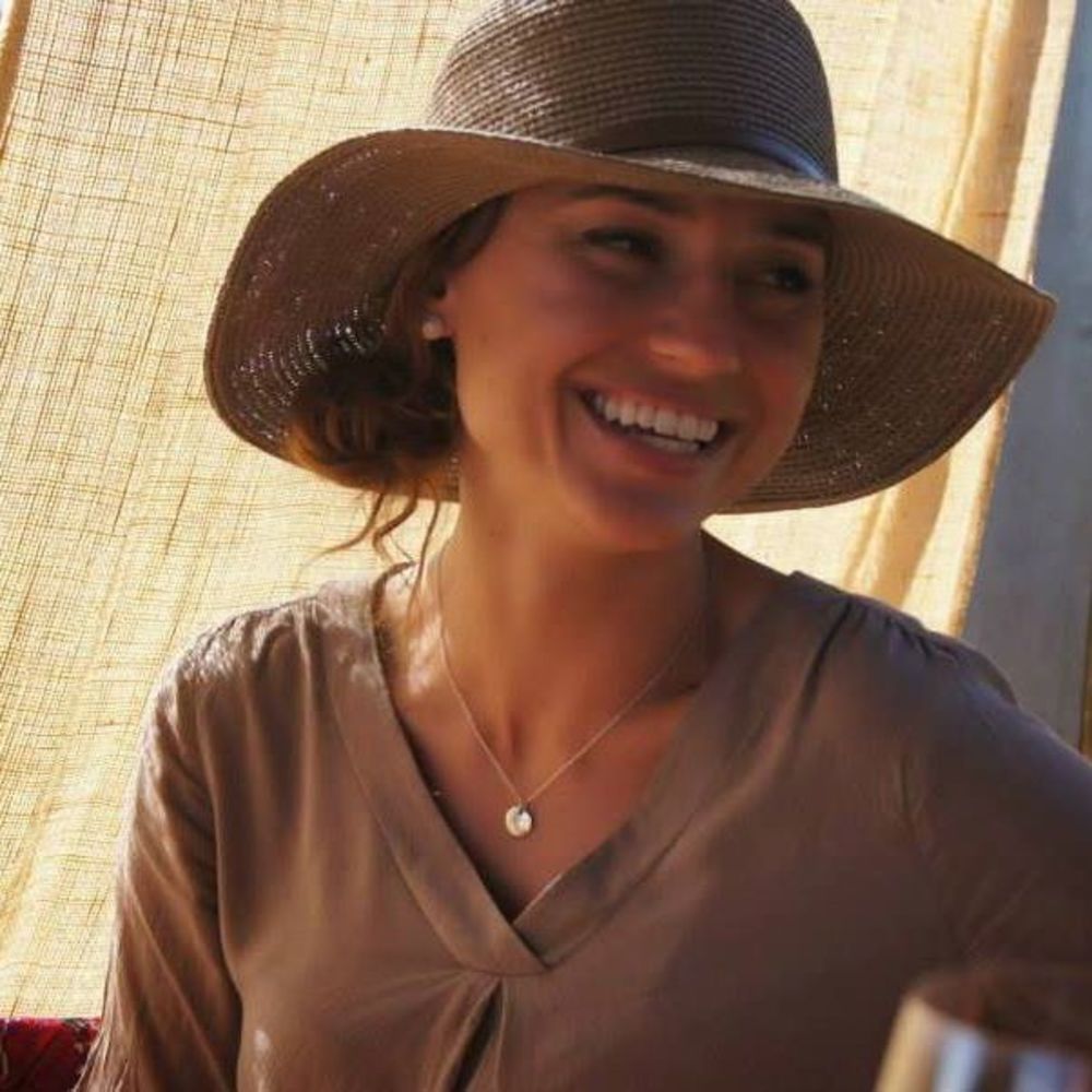 Meet your Posher, Maida